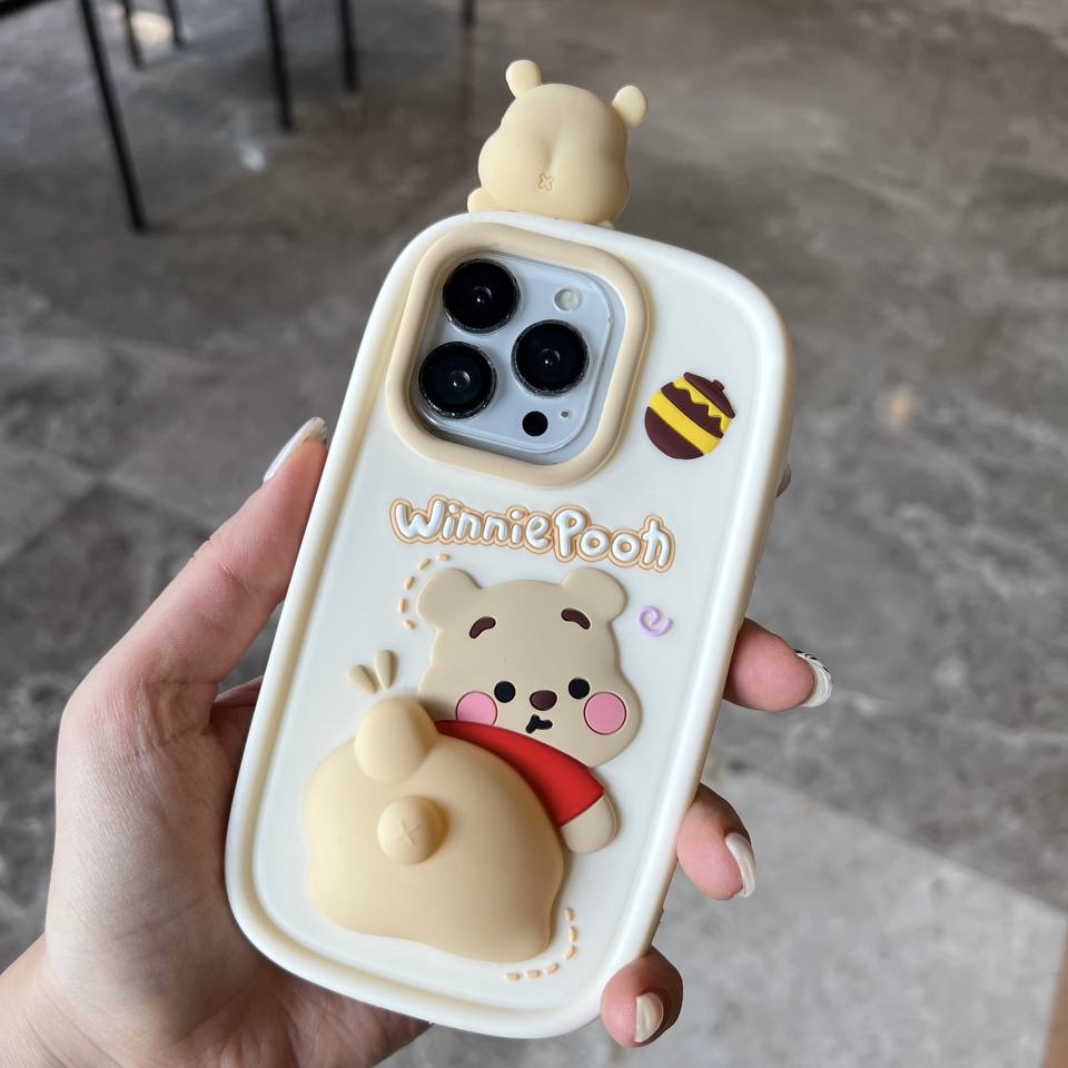 قاب کاور گارد winnie pooh خرس بانمک مناسب گوشی آیفون۱۵پرومکس / آیفون ۱۵پرومکس / iphone15promax / iphone 15promax