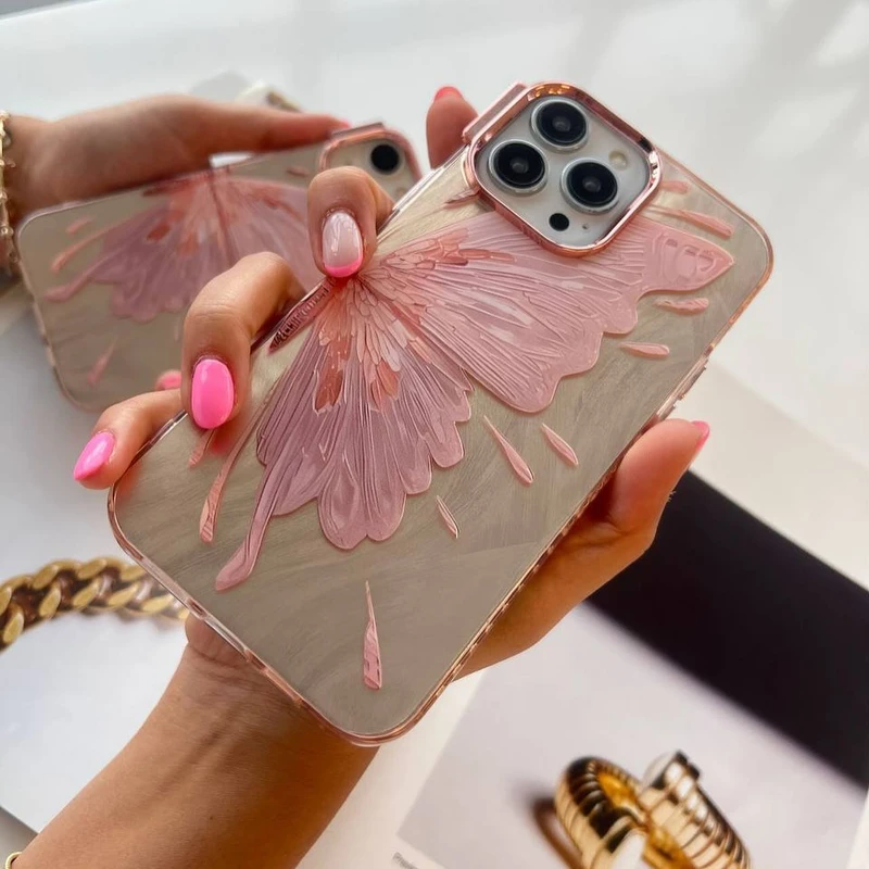 قاب پروانه butterfly صورتی  گلبهی دخترانه آیفون۱۵پرو / آیفون ۱۵پرو / iphone15pro / iphone 15pro