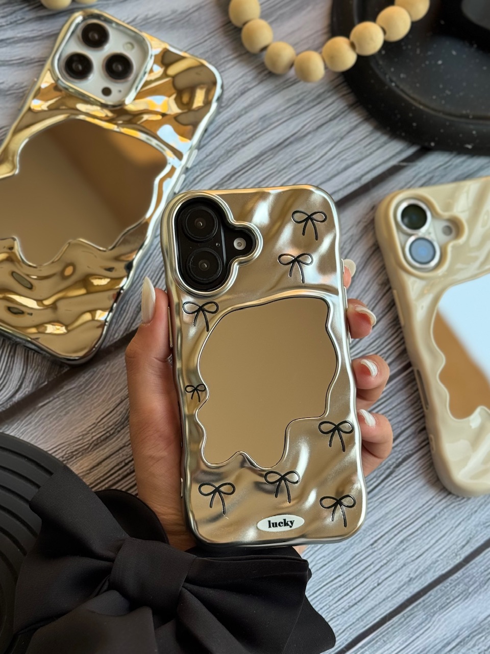 قاب موج آینه کرومی مات پاپیونی برای آیفون۱۷ / آیفون ۱۷ / iphone17 / iphone 17