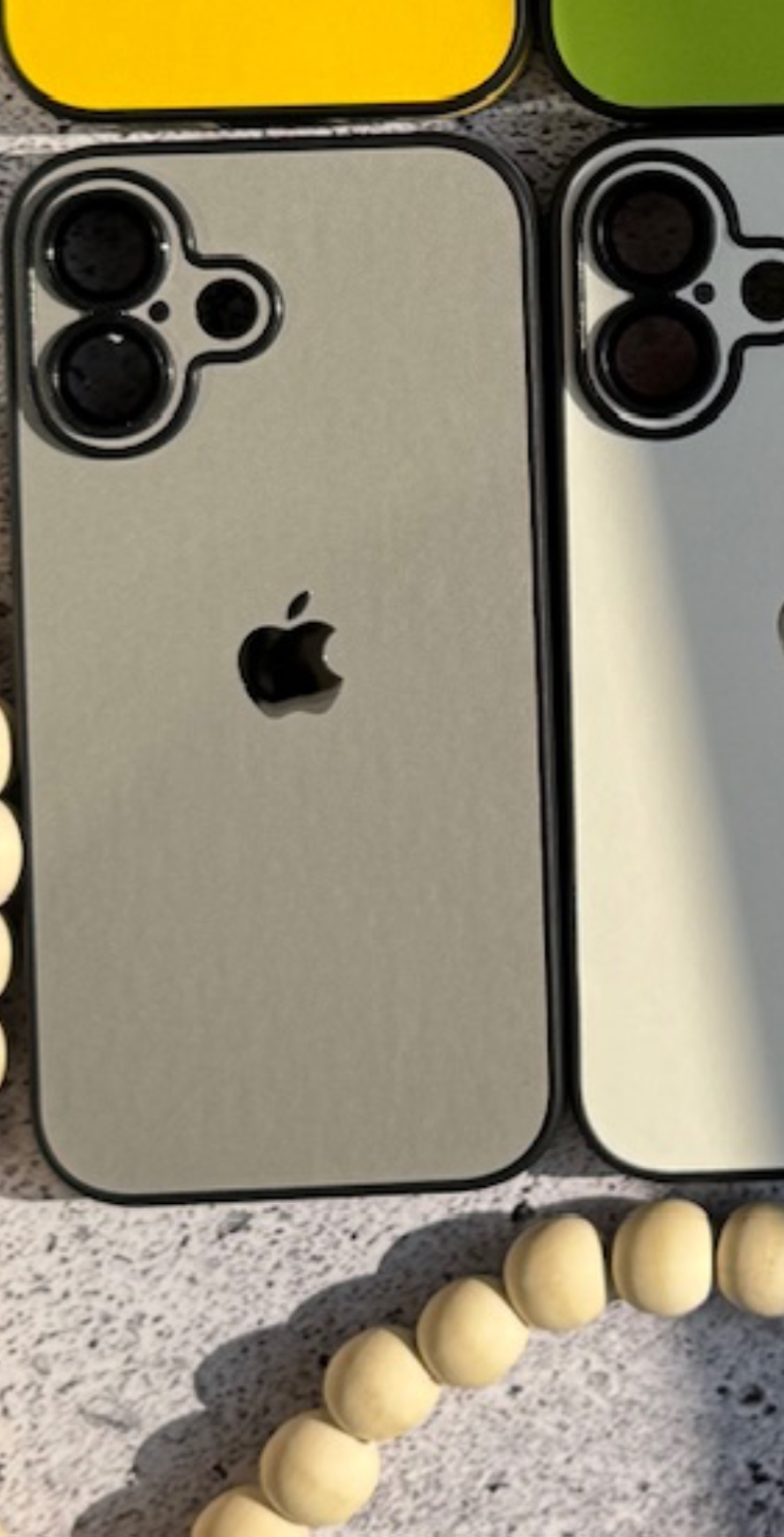 قاب کاور گارد آیفون طرح چرم لوگو فلزی اپل محافظ لنزدار رنگ طوسی آیفون 13پرومکس / iphone 13promax