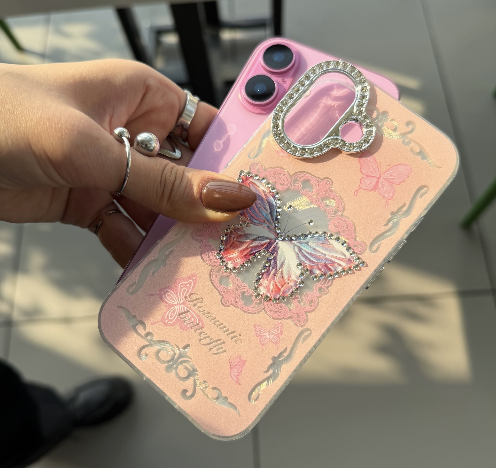 قاب کاور گارد romantic butterfly پروانه رمانتیک آیفون۱۳ / آیفون ۱۳ / iphone13 / iphone 13