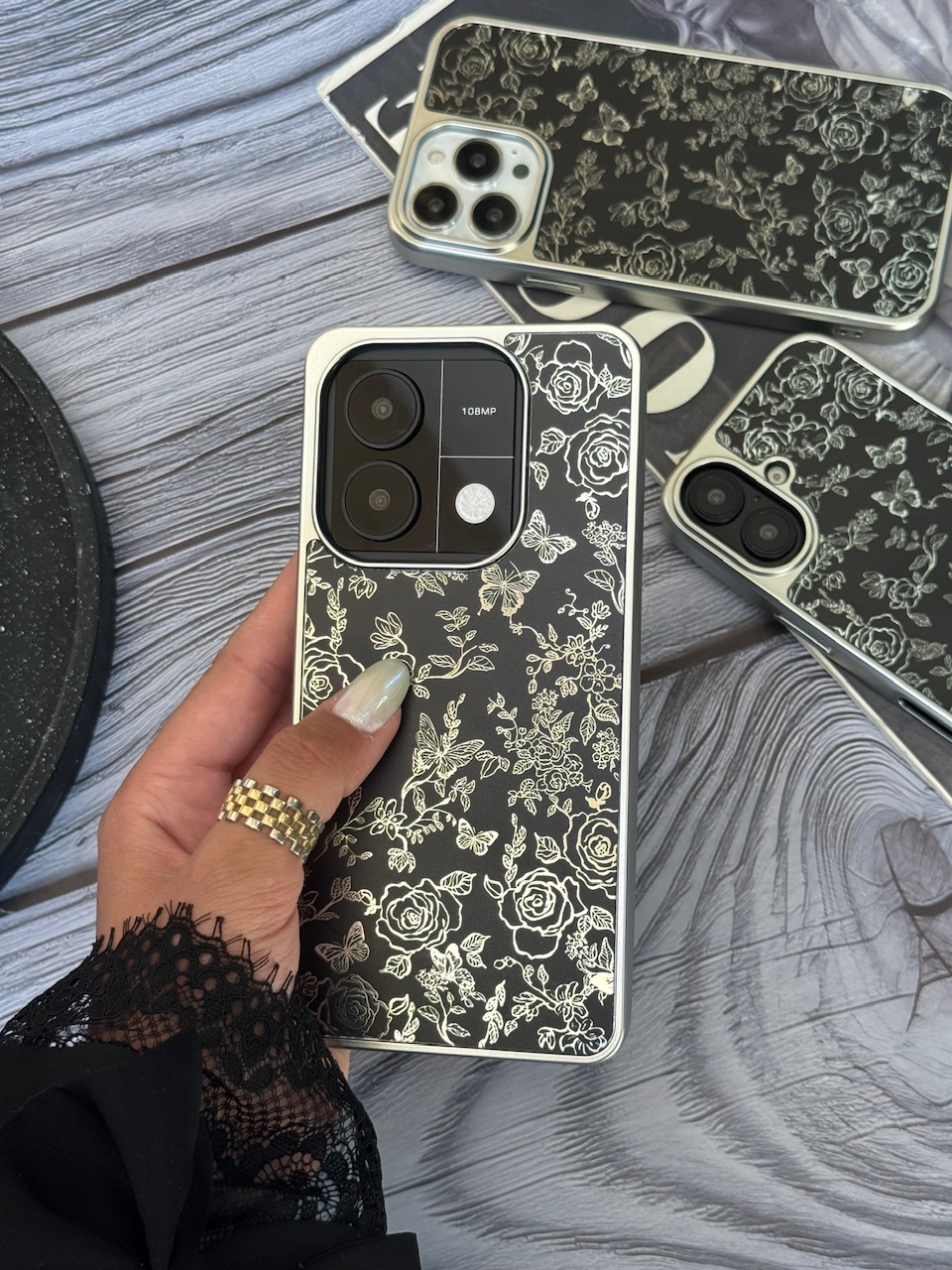 قاب کاور گارد گل مشکی Dark Flowers  شیائومی برای شیائومی نوت13پرو فورجی / نوت۱۳ پرو ۴جی / note13pro 4g / note13 pro 4g
