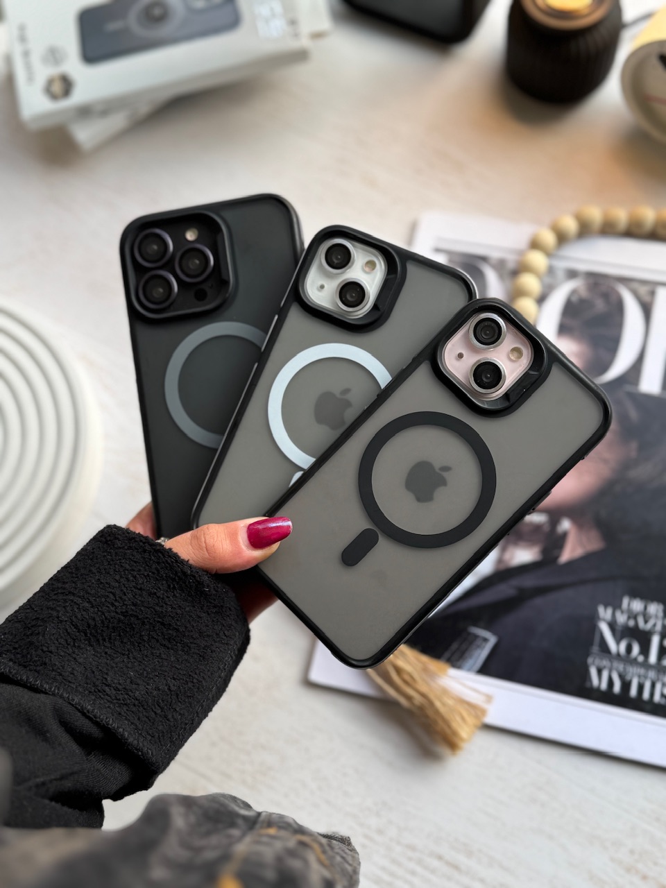 قاب مات مگنتیک Matte Magnetic مگسیف دار لاکچری ب آیفون۱۶ / آیفون ۱۶  / iphone16 / iphone 16