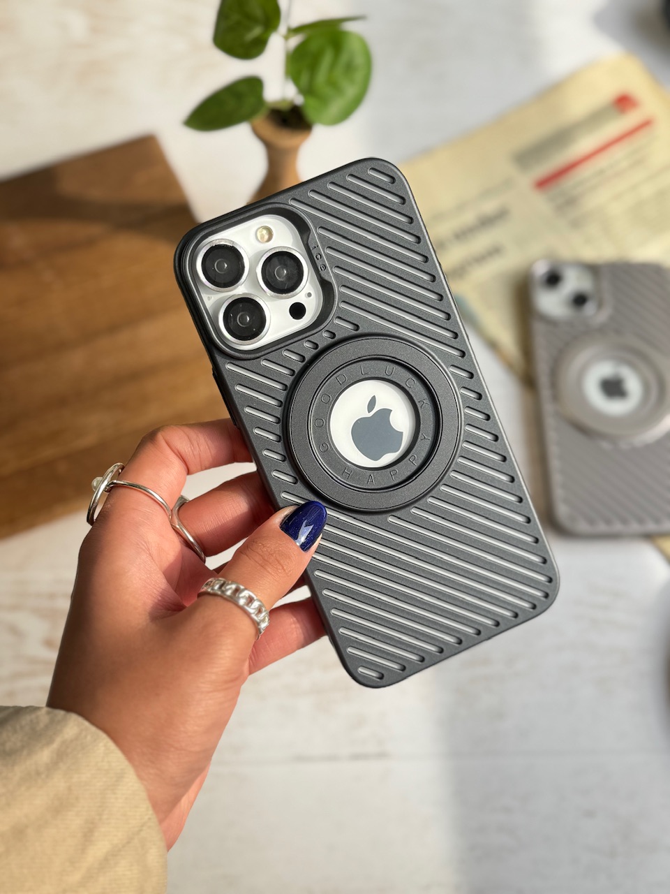 قاب کاور گارد خطی کی لوک بلک تیتانیوم آیفون 13 / آیفون13 / iphone13 / iphone 13
