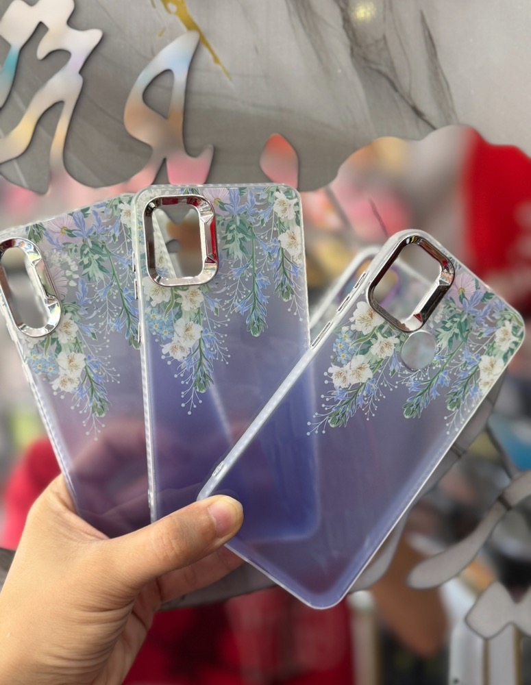 قاب طرح دار گل وحشی و لیلیوم wildflowerسامسونگ A06 /   آ06 /  آ 06  / A 06 / a06 بکگراند بنفش کم رنگ