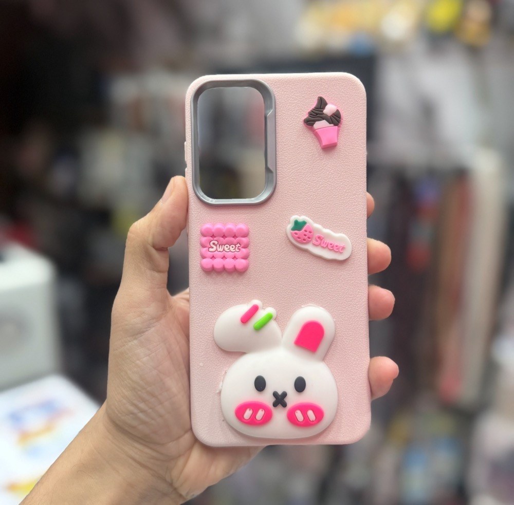 قاب کاور گارد فانتزی عروسکی خرگوش سفید صورتی برای گوشی موبایل سامسونگ آ56 / آ 56 / a56 / a 56 / A56 مشترک با A36 / A 36 / آ36 / آ 36