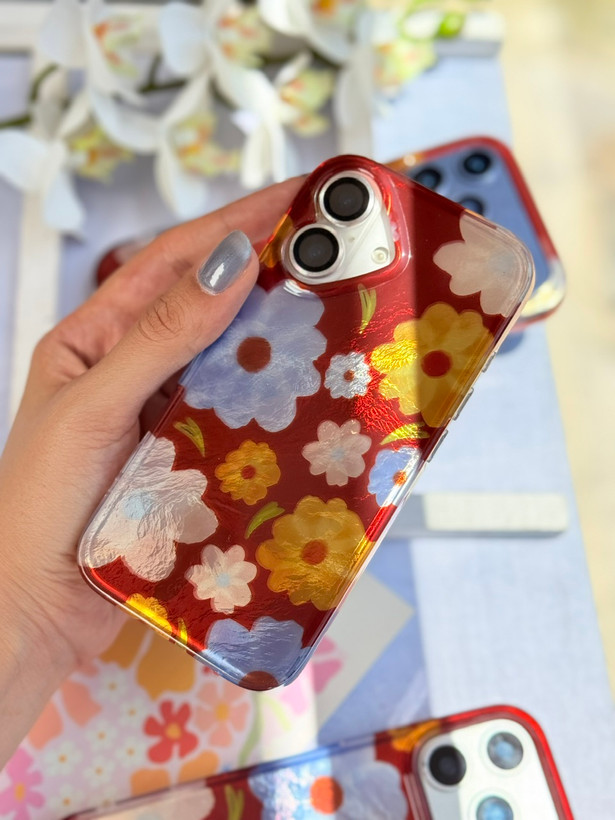 قاب کاور گارد گل قرمز و آبی flower red blue آیفون13 مشترک با آیفون14 / آیفون 13 / آیفون 14 / iphone13 / iphone14