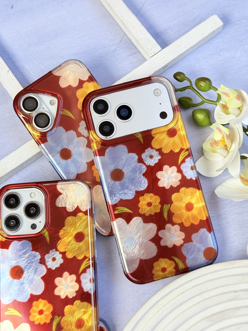 قاب کاور گارد گل قرمز و آبی flower red blue آیفون13 مشترک با آیفون14 / آیفون 13 / آیفون 14 / iphone13 / iphone14
